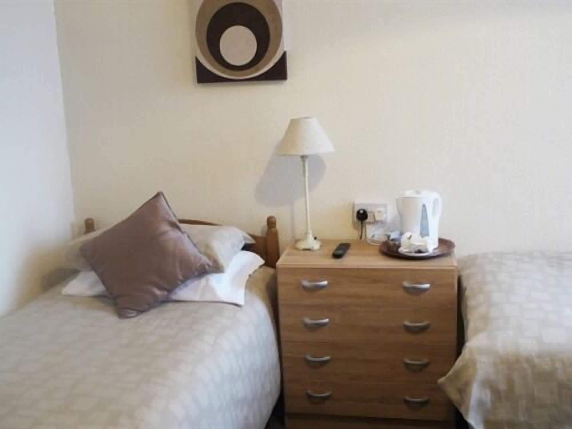 Hazelgrove Guest House — Photos 3